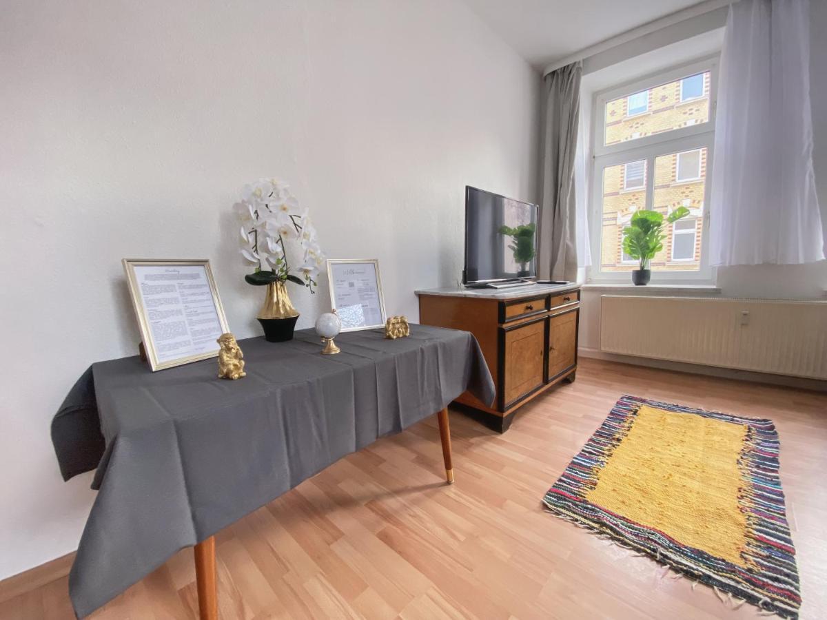 Stilvolle 2 Zimmer Wohnung Mit Kueche, Tv, Waschmaschine Leipzig Exterior foto