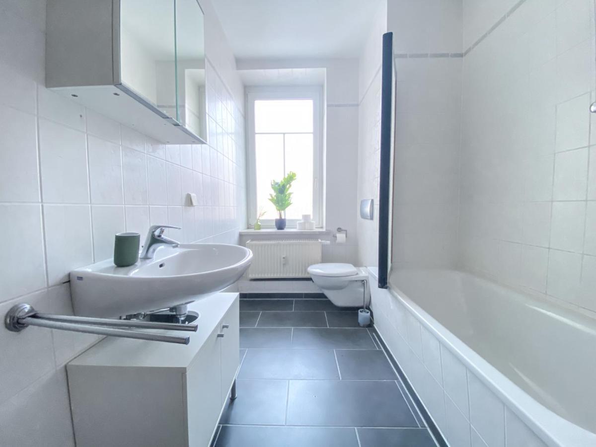 Stilvolle 2 Zimmer Wohnung Mit Kueche, Tv, Waschmaschine Leipzig Exterior foto
